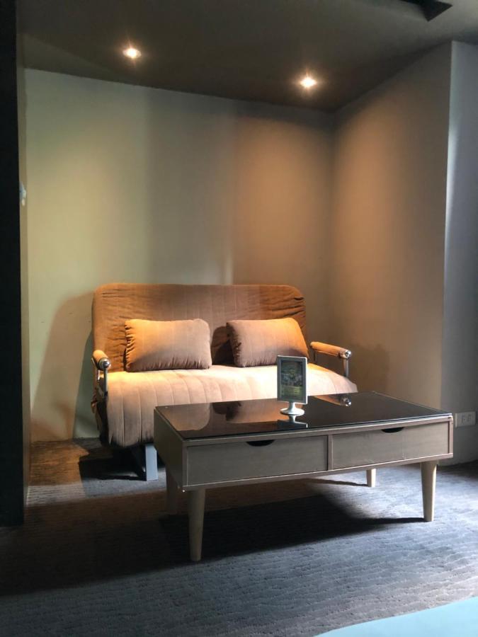 Kiwi Express Hotel - Jiuru Rd Kaohsziung Kültér fotó