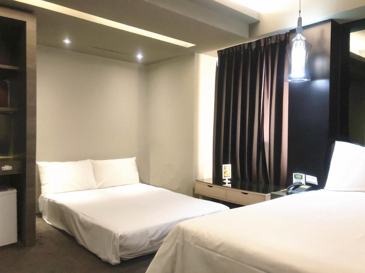 Kiwi Express Hotel - Jiuru Rd Kaohsziung Kültér fotó
