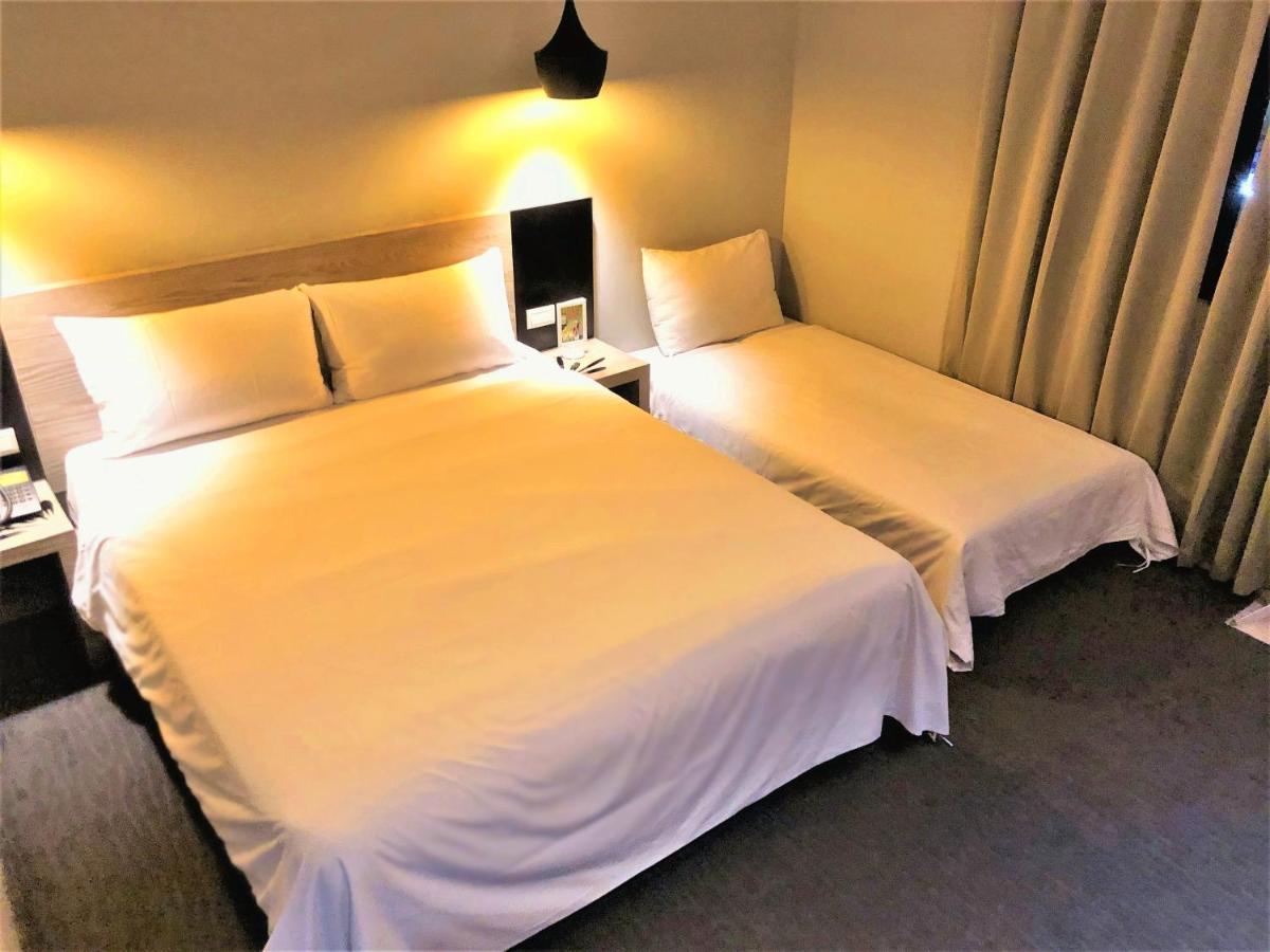 Kiwi Express Hotel - Jiuru Rd Kaohsziung Kültér fotó