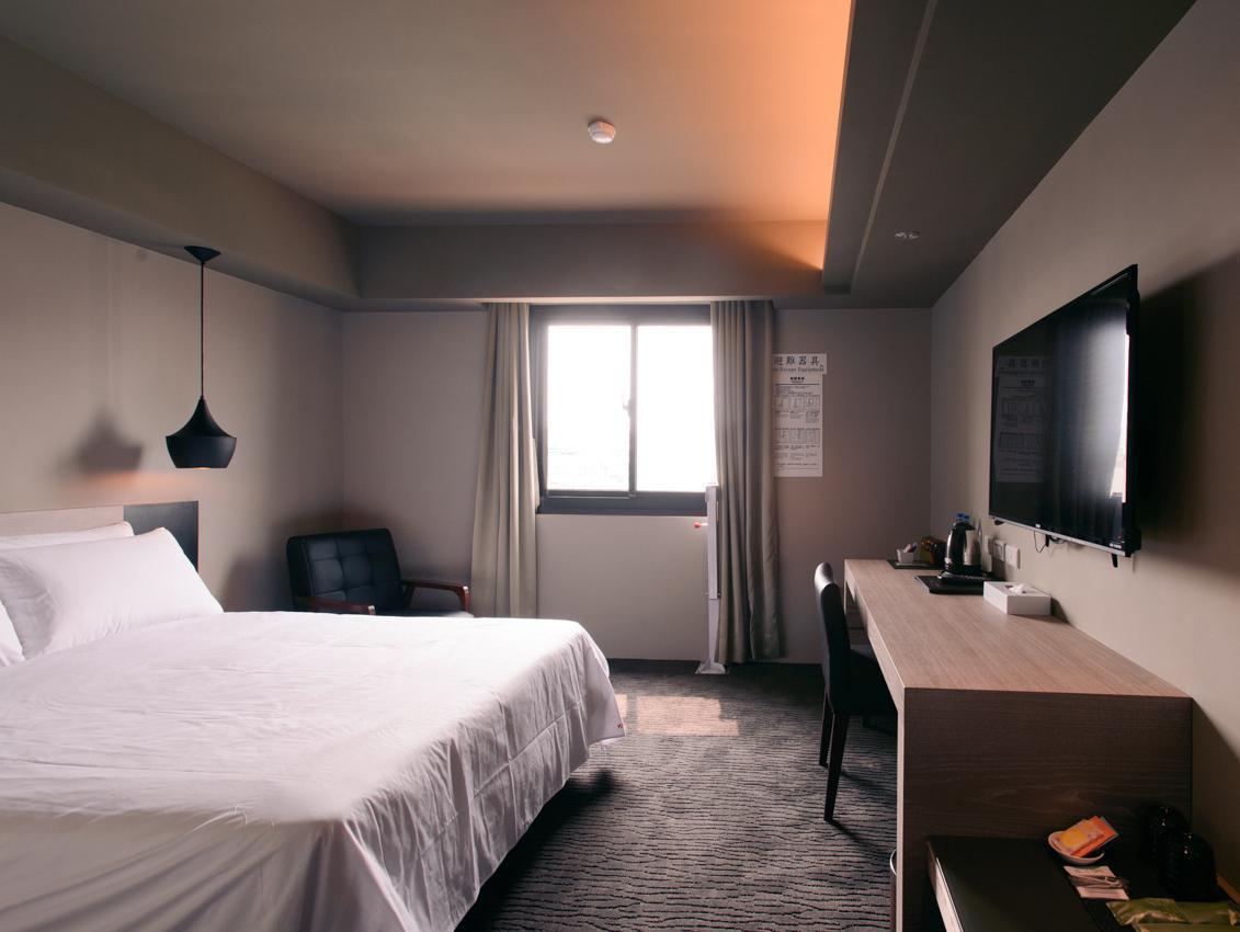 Kiwi Express Hotel - Jiuru Rd Kaohsziung Kültér fotó